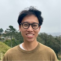 Miles Wang annuncia la sua nuova startup di IA per la scoperta di farmaci