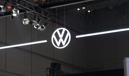 Volkswagen in trattative con JSW per cedere quote in India