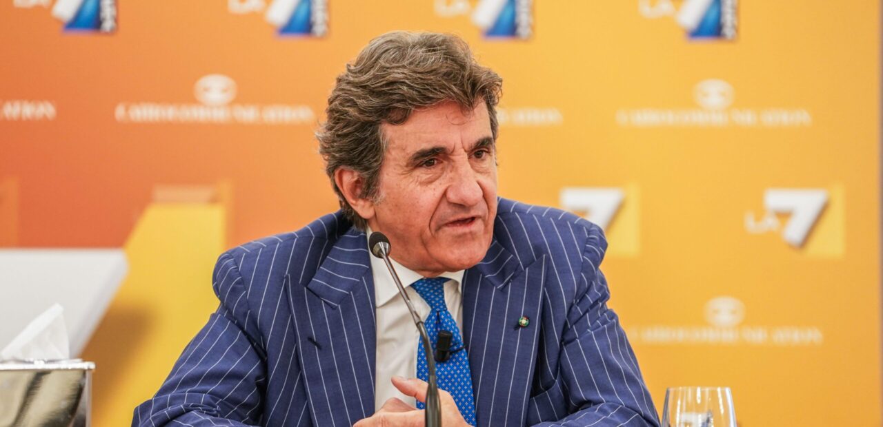 Urbano Cairo durante la presentazione dei palinsesti di La7