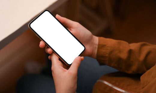Meadow, il telefono minimalista quadrato