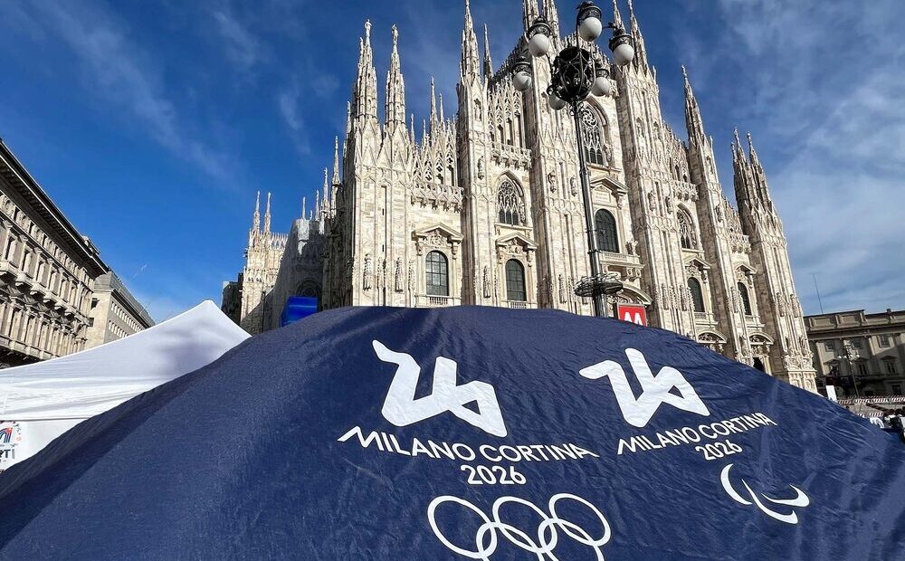 Volontari di Milano Cortina durante l'evento