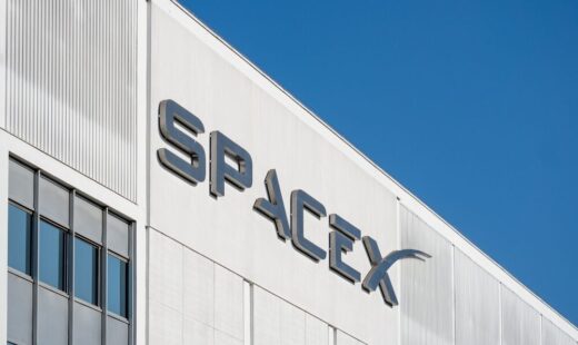 Elon Musk annuncia donazione azioni SpaceX