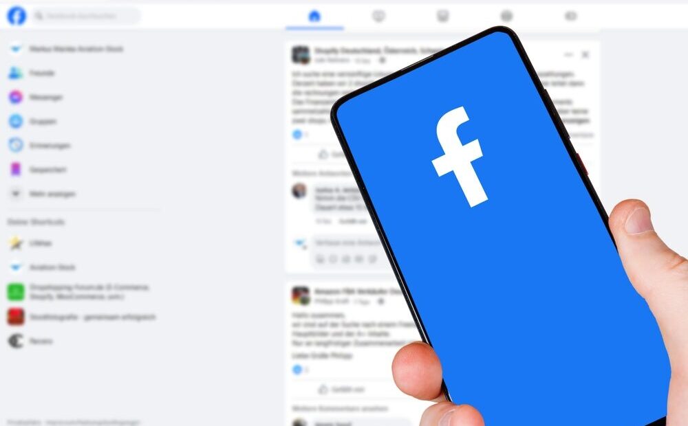 Interfaccia Facebook con Reels